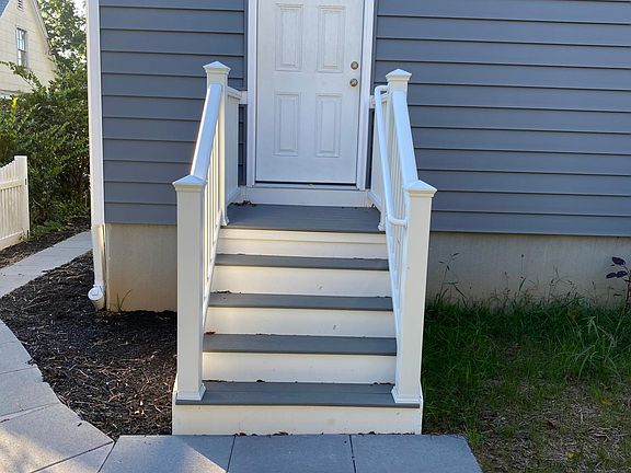 3rd image of 10329 Summit Ave #B