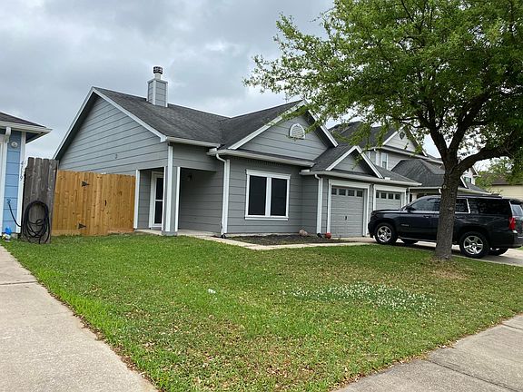 2nd image of 4123 Fairhope Oak St
