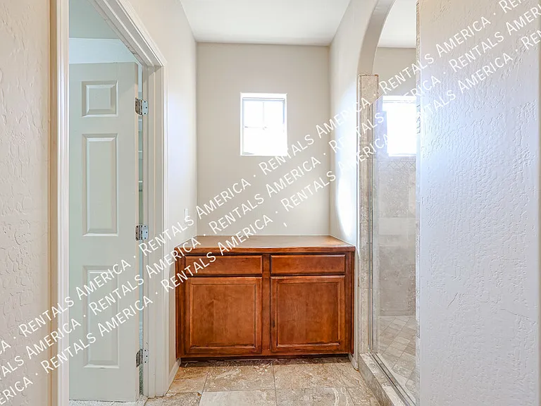3966 E Crest Ln — Photo 28