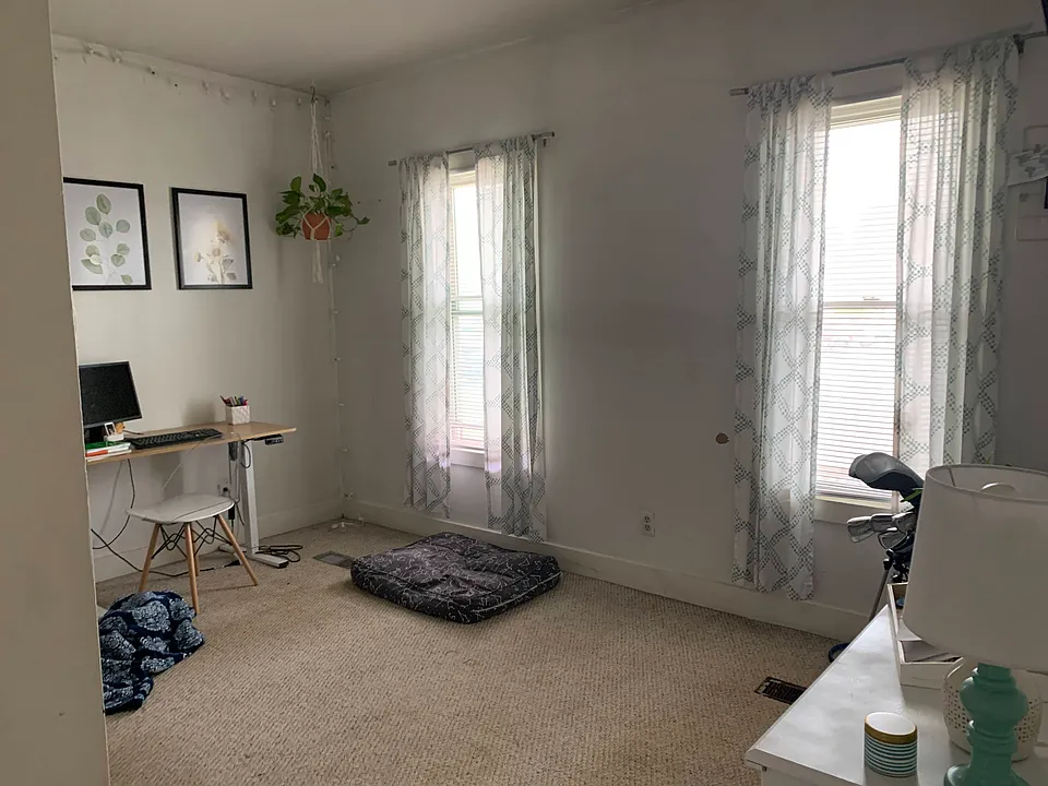 6 Lincoln Ave #1