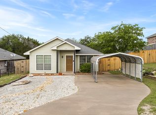 703 Bryan St, Glen Rose, TX 76043