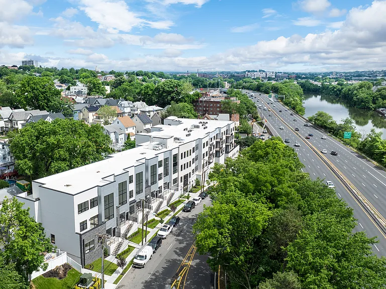 Riverview at Passaic — Photo 13