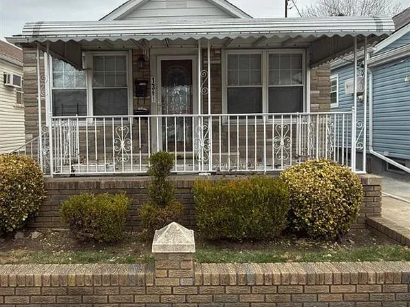 1361 E 96th St, Brooklyn, NY 11236