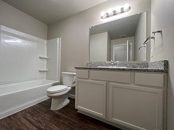 5th image of 2101 Jayton Ave #A