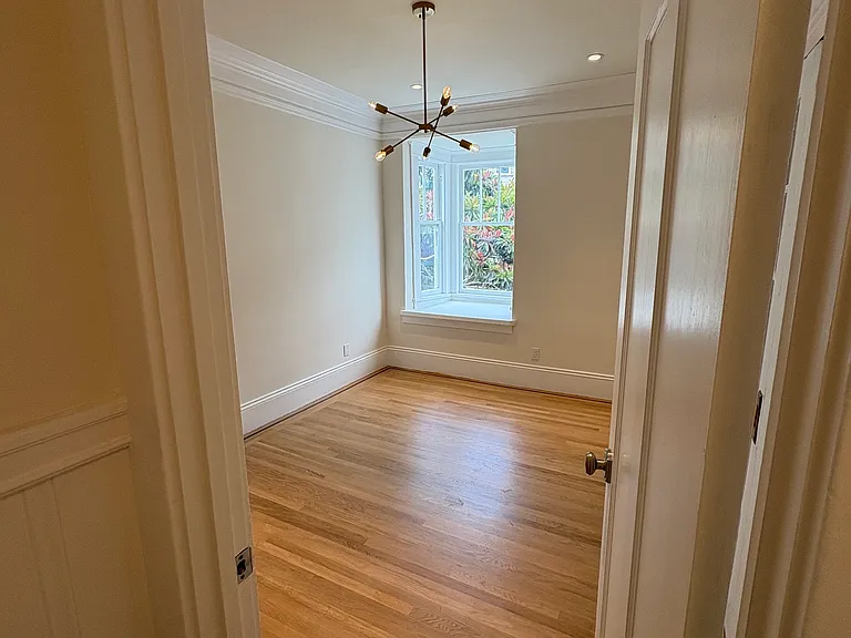 1546 Jones St #12 — Photo 5