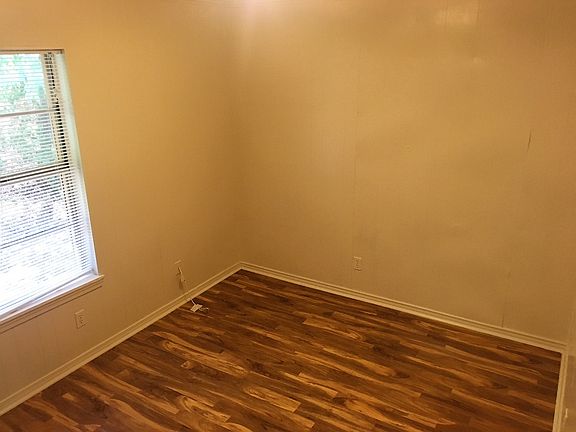 5th image of 419 W Spruce St