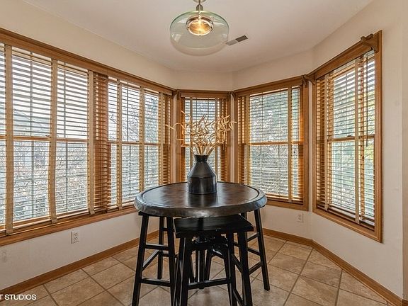 4th image of 530 Bradbury Ln #530