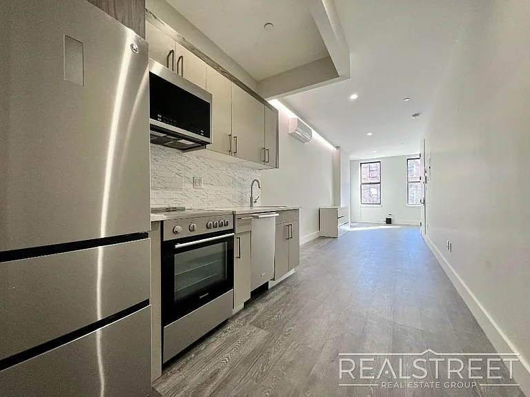 277 Linden St #2B — Photo 5