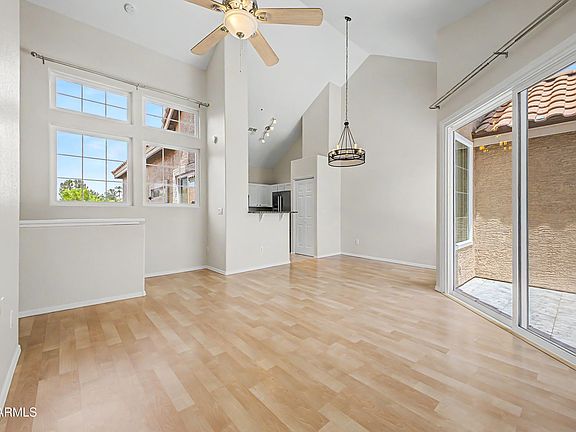 3rd image of 1633 E LAKESIDE Drive #135