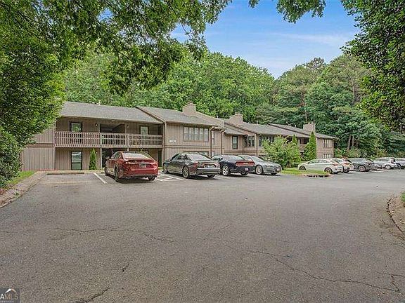 3rd image of 319 Smokerise Cir SE