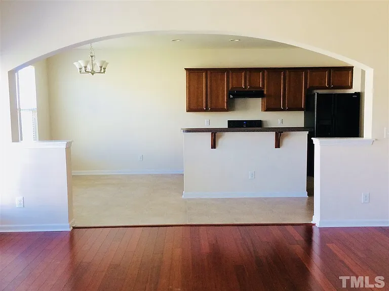 709 Garden Square Ln — Photo 7