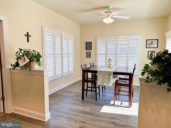4th image of 29078 Baylis Ave