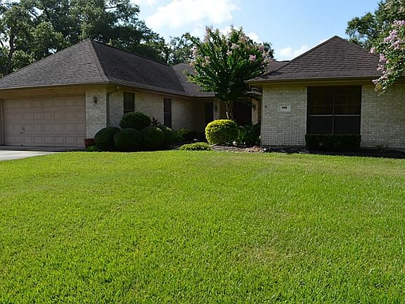 2nd image of 118 E Timberlane Dr