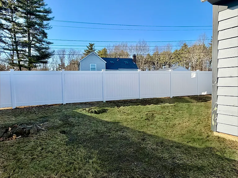 114 Lafayette Rd — Photo 17