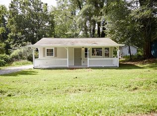 12 Robin Rd, Austell, GA 30168