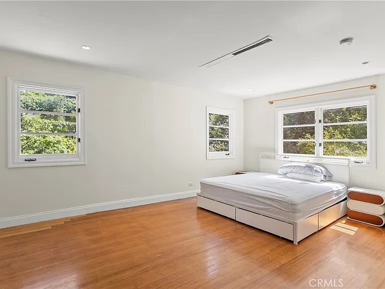 3441 White Rose Way — Photo 32