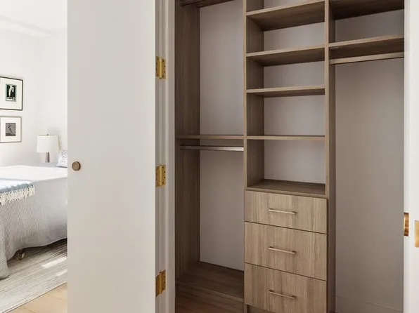 310 East 86th Street image 14 of 24