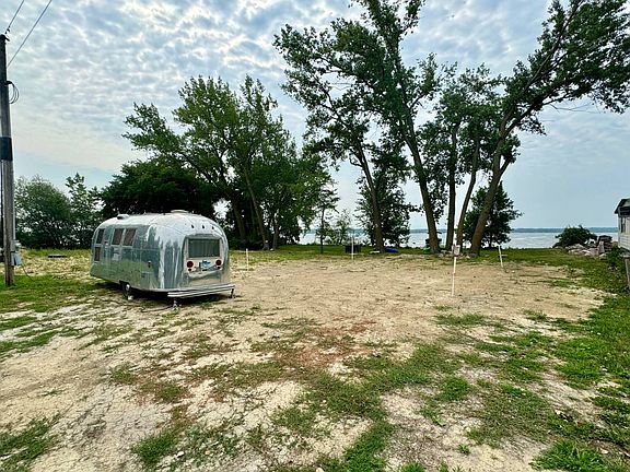 2nd image of 47271 Sandy Beach Rd
