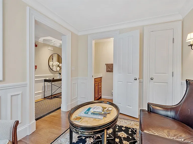 48 Commonwealth Ave #1B — Photo 5
