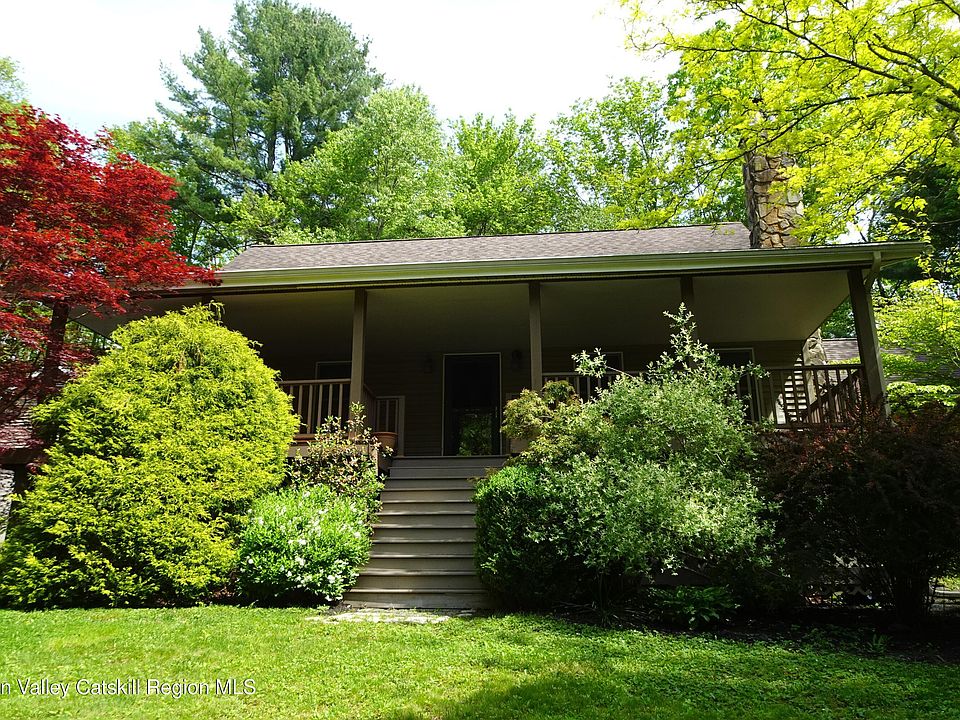 1st image of 417 Overlook Drive