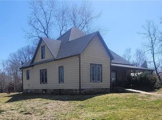 408 N Main St, Urich, MO 64788