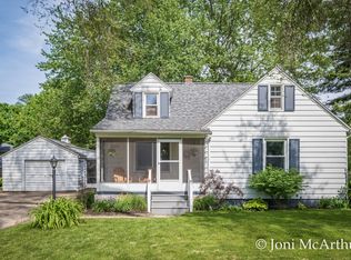 3820 Miramar Ave NE, Grand Rapids, MI 49525
