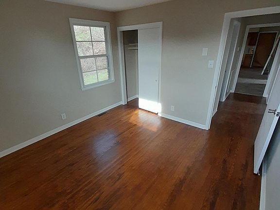 5th image of 517 Rosewood Dr