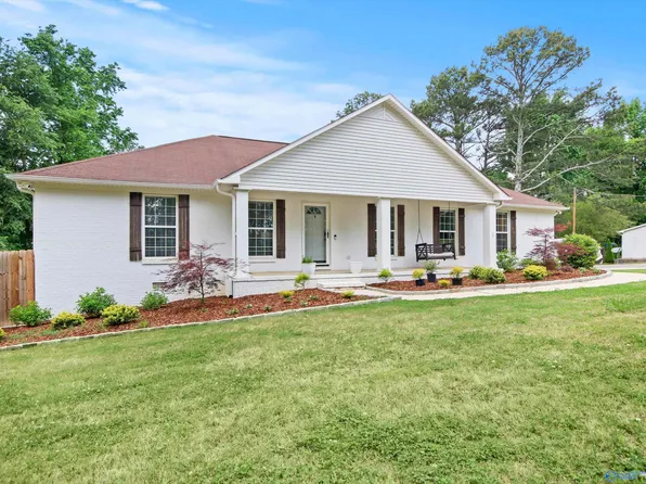 15431 Line Rd, Athens, AL 35613