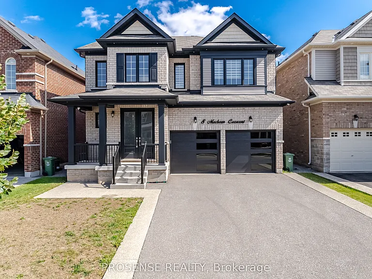 8 Macbean Cres — Photo 1