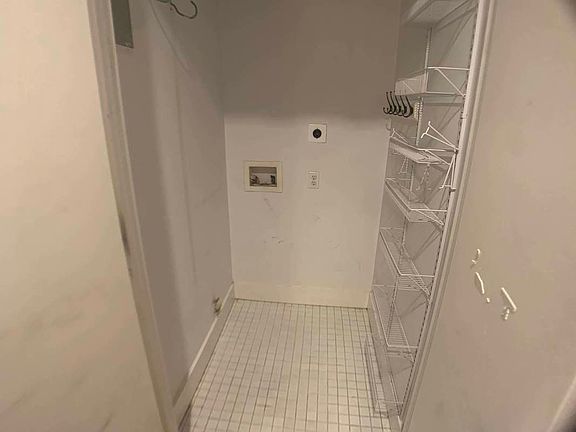 3rd image of 806 Bergen St #104