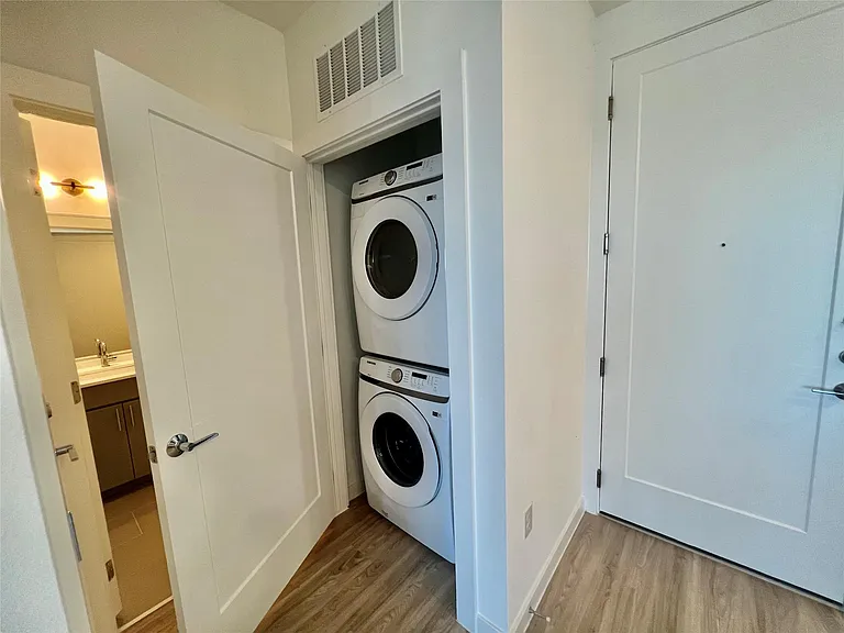 4801 Springdale Rd #2210 — Photo 7