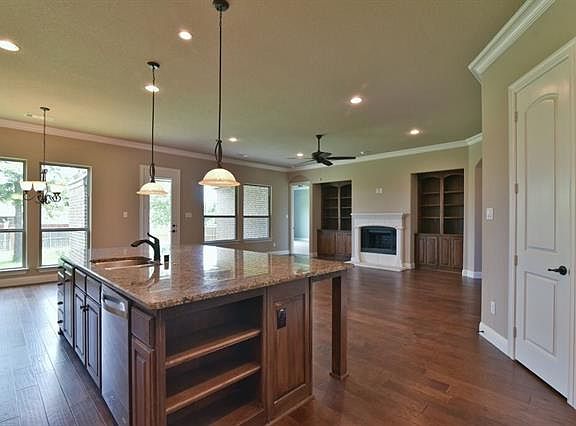 5th image of 200 Cedar Rock Ct