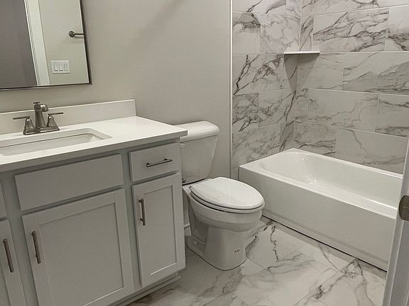 5th image of 2552 Talbott Ave #6