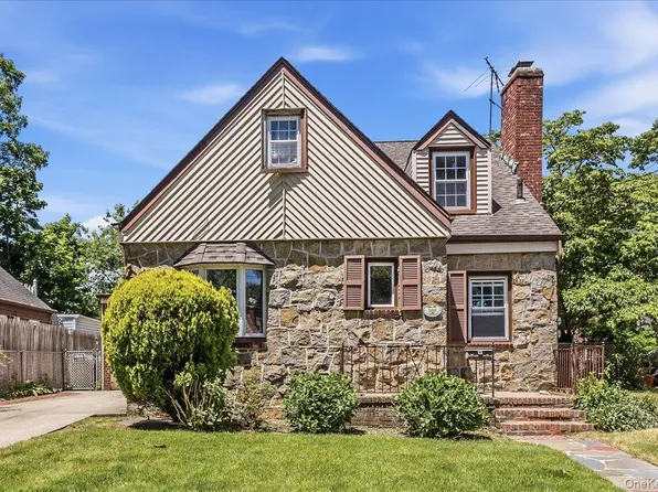 588 Adams Avenue, West Hempstead, NY 11552