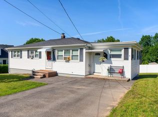 36 Pinehurst Ave, Methuen, MA 01844