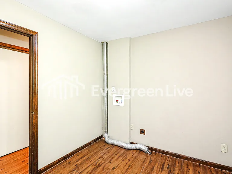 521 Stevenson Rd — Photo 11