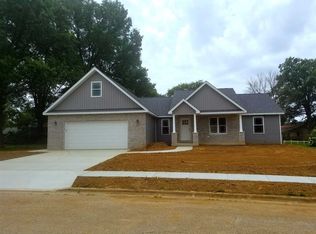 1856 Autumn Rdg, Pekin, IL 61554