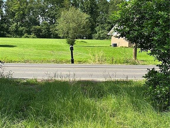 4th image of 3612 Highway 114