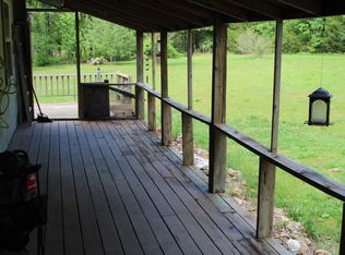 693 County Road 555a, Tecumseh, MO 65760