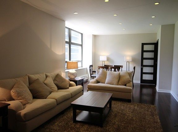 3rd image of 680 N Lake Shore Dr APT 323