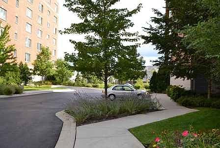 3rd image of 430 S Western Ave Unit 402