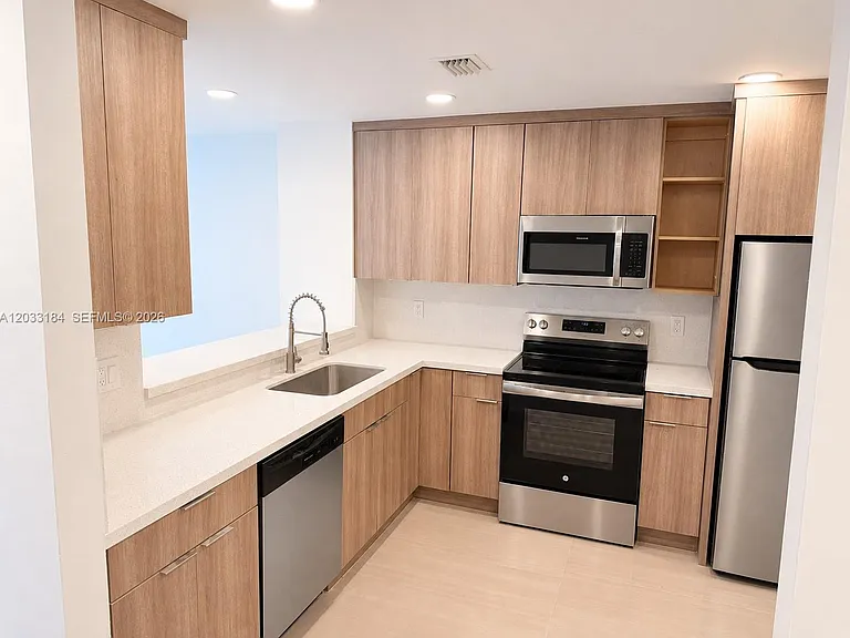 2878 Coral Springs Dr #2878 — Photo 5