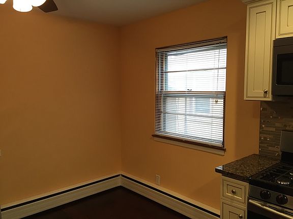 3rd image of 1616 N 17th Ave APT 1