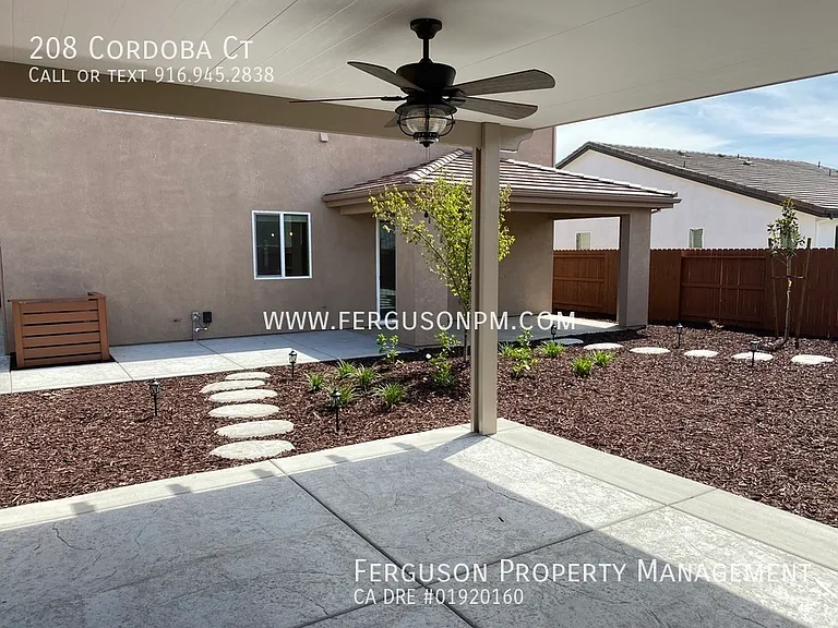 208 Cordoba Ct — Photo 18