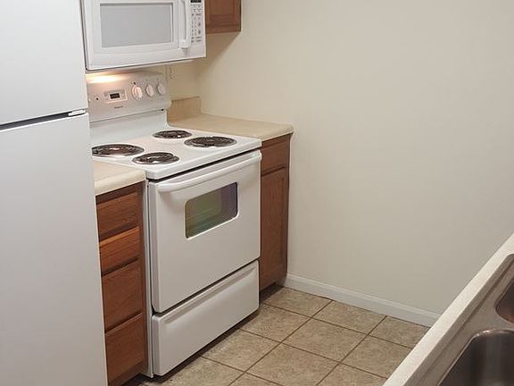 3rd image of 3534 Prescott Dr