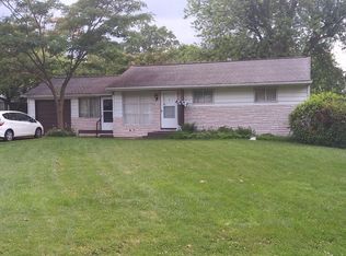 10549 Spring Garden Dr, Saint Louis, MO 63137