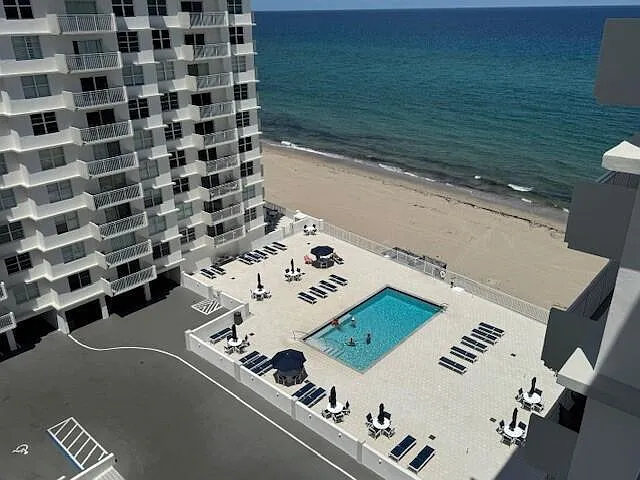 4511 S Ocean Blvd #904