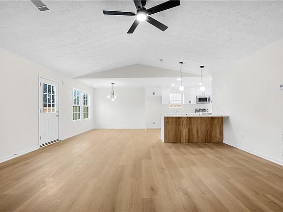 5th image of 185 Wilson Rd