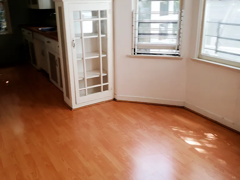 1142 McKinley Ave #12 — Photo 10