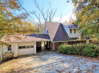733 Tanner Rd, Taylors, SC 29687